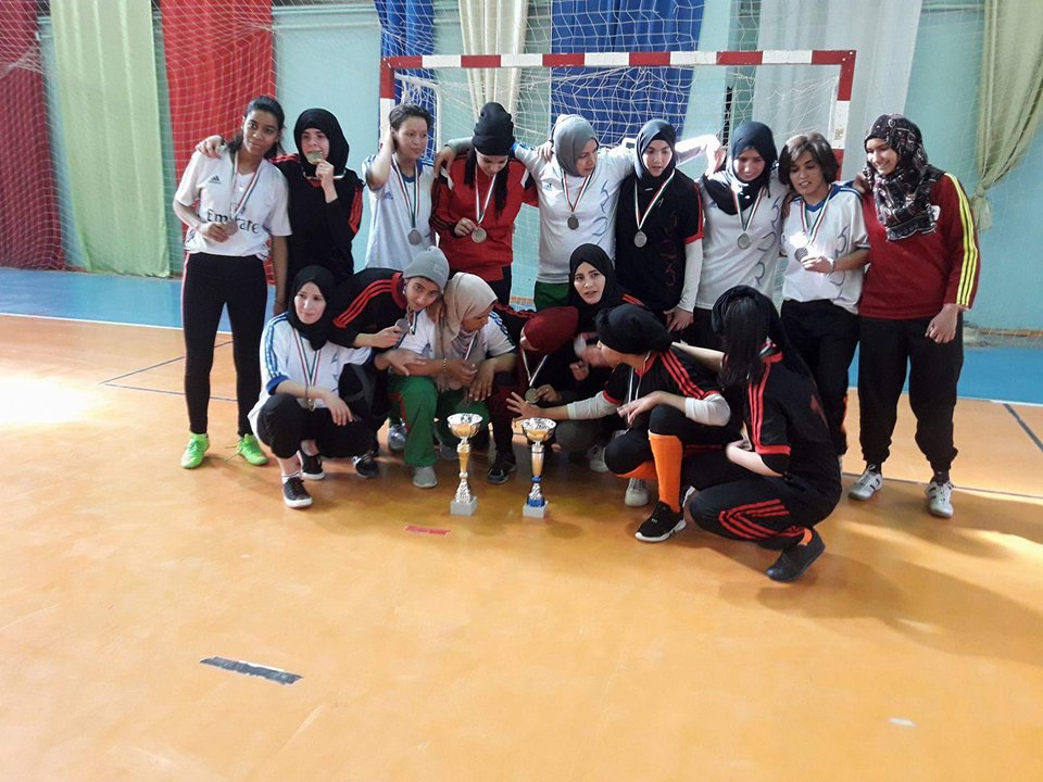 كرة القدم النسوية