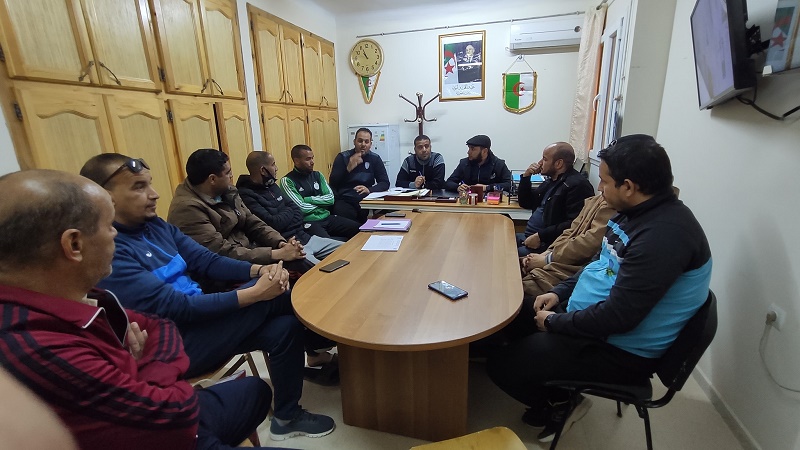 اجتماع المدارس والاكاديميات